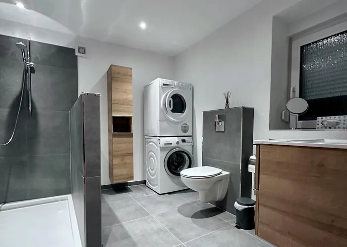 Haus Korjaesser アパート *