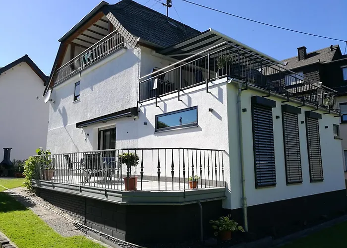 アパート Haus Korjaesser